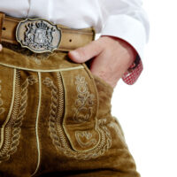 outfit rental lederhose example white background